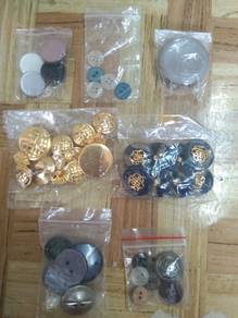 brand button set