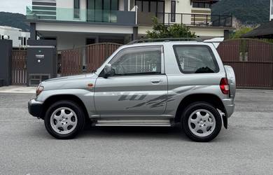 2000 Mitsubishi Pajero IO