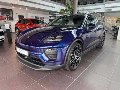 Porsche Macan 4 in Chan Sow Lin, KUL