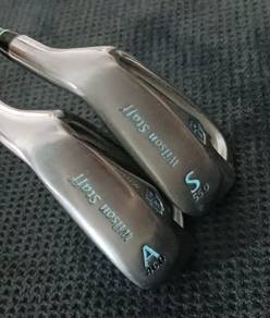 Ladies Golf Wedges Set AW SW UST Mamiya Shaft 
