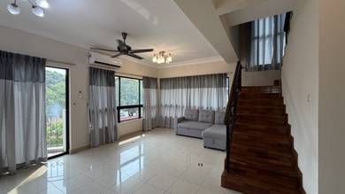 Condominium For Sale in Grace Garden