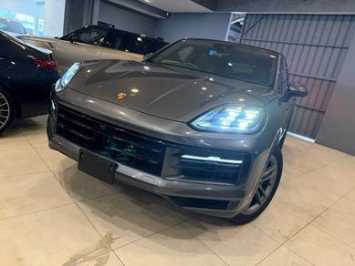 Porsche Cayenne BASE in Petaling Jaya, SGR