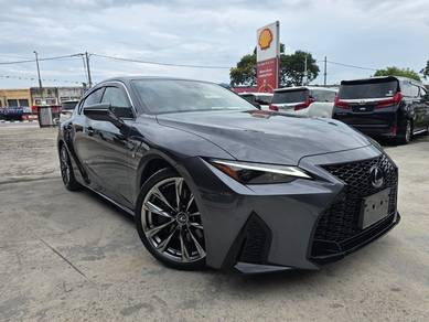 Lexus IS 300 F-SPORT in Ipoh, PRK