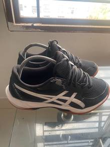 Lumpsum raket apacs dan kasut asic gel rocket 12