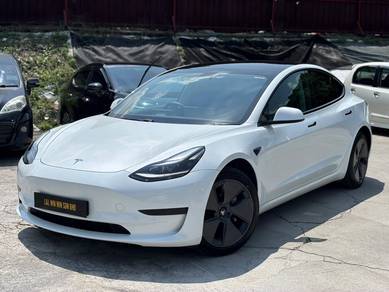 Tesla Model 3 STANDARD RANGE PLUS (RWD) in Salak Selatan, KUL