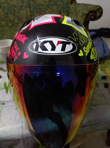 Kyt helmet untuk dijual