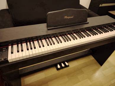 Klavigrand Digital Piano