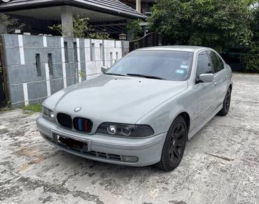 BMW 523i 23i (CBU) in Ampang, SGR