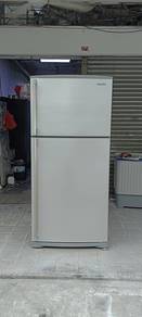 2door fridge refrigerator Hitachi 550L peti sejuk