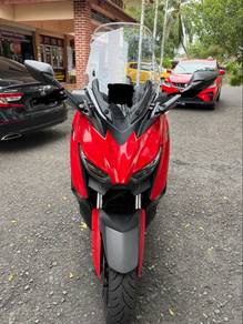 Yamaha XMAX