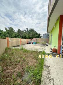 Semi-Detached House For Sale in Alma,PNG