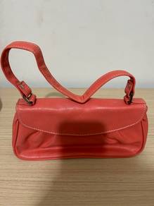 woman hand bags