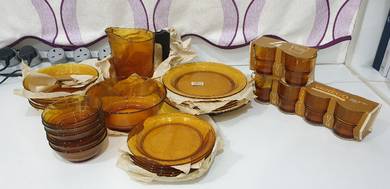 Vereco 33 Pcs Dinner Set + 6 Coffee Cups Set