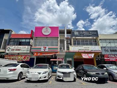 Shop lot For Sale in Bandar Botanic,SGR