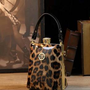 Leopard bag wanita 