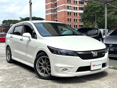 Honda Stream i-VTEC RSZ in Seri Kembangan, SGR