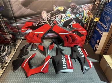 V4 Superleggera cover set