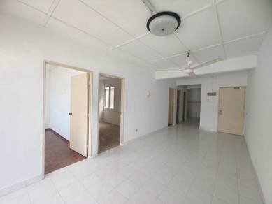 Apartment For Sale in Kota Laksamana Utama Apartment