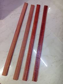 Kayu Penaga ( Naga ) Urat Berdarah