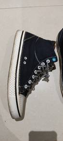 CROCS canvas sneaker