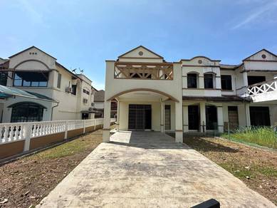 Semi-Detached House For Sale in Batu Ferringhi,PNG