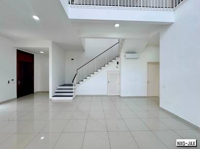 Semi-Detached House For Rent in Setia Alam,SGR
