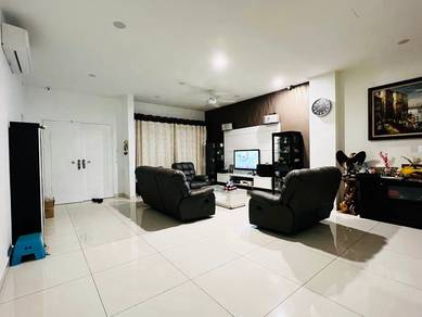3-storey Terraced House For Sale in Jelutong,PNG