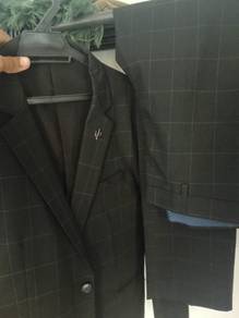 Blazzer , Baju , Seluar , Tie ( G2000 + Tiptop )