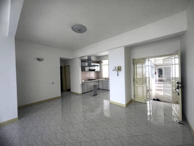 Condominium For Sale in Scotland Park
