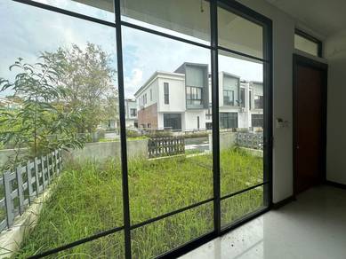 3-storey Terraced House For Sale in Seri Kembangan,SGR