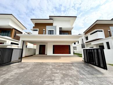 Bungalow House For Sale in Setia Alam,SGR