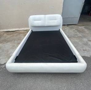 YA79A Katil Queen Bed Frame White