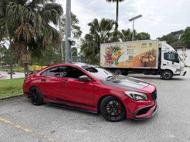 Mercedes Benz CLA200 200 (CBU) in Batu Caves, SGR