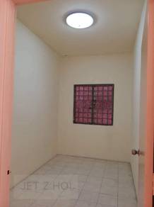 Condominium For Sale in Vista Indah Putra