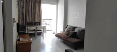 Condominium For Rent in Elit Heights @ Bayan City