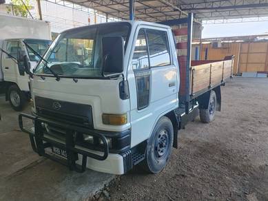 DAIHATSU V58 WOODEN Tipper