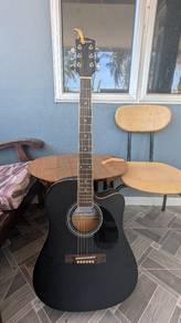 gitar akustik elektrik