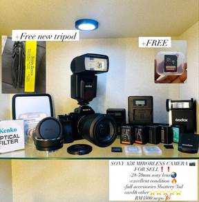SONY A7R MIRORLESS CAMERA FULLSET WITH 28-70mm LEN