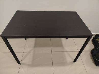 Black Steel leg Table TF738