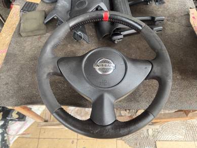 No 15-10-35 Juke Nismo RS NFL Steering Wheel