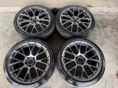 Rim rays g16 hyper black 19 inch staggered
