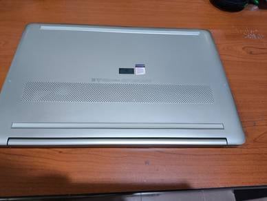 Gaming HP laptop CPU AMD wide skrin 15.6