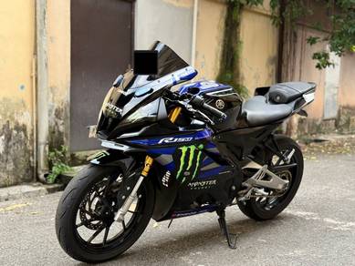 Yamaha R15