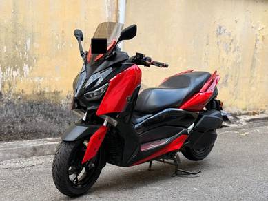 Yamaha XMAX