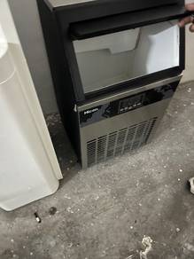 ice maker