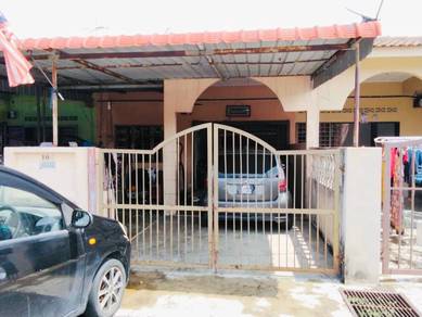 1-storey Terraced House For Sale in Banting,SGR