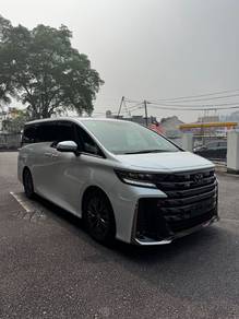 Toyota Vellfire Z PREMIER in KL City, KUL