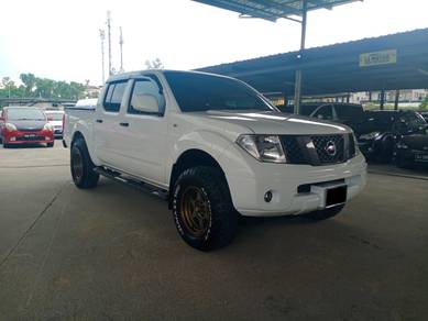 2014 Nissan Navara LE
