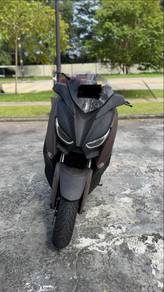 Yamaha XMAX
