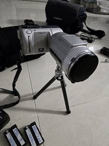 Sony Cyber-shot DSC-F505V digital camera
